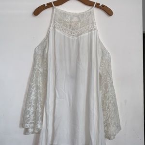 Malibu Sky White Cold Shoulder Lace Bell Sleeve Open Back Swing Top Tunic Size S